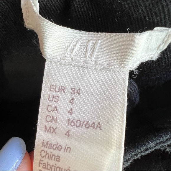 H&M black shorts - Picture 5 of 5